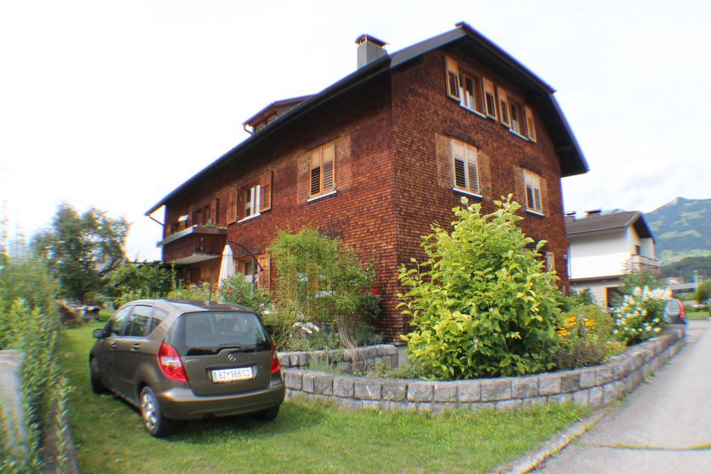 Mama Kaethe - Apartments Nenzing Esterno foto